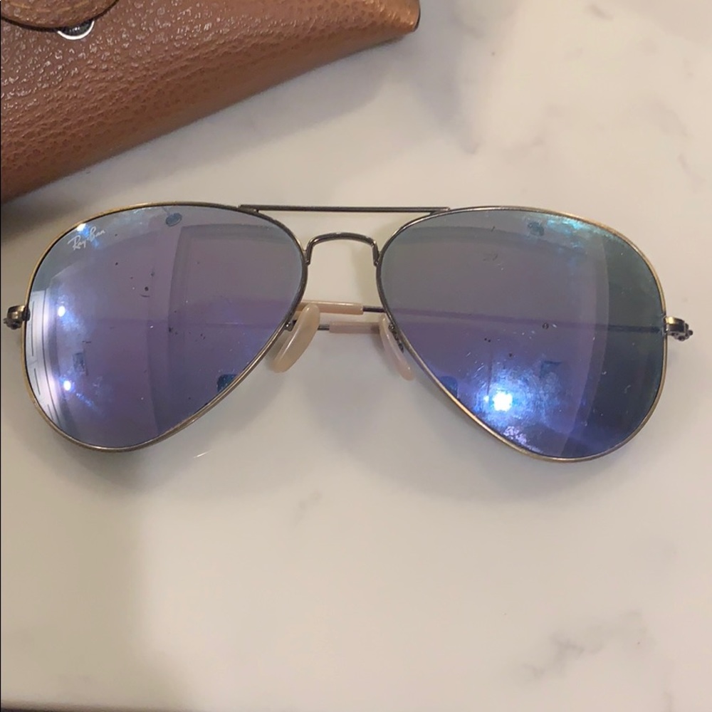 Purple ray bands
